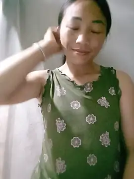 Snapshot of lucybaby00 chatting on 2, 8, 2026 lucybaby00 online show from 2, 8, 2026