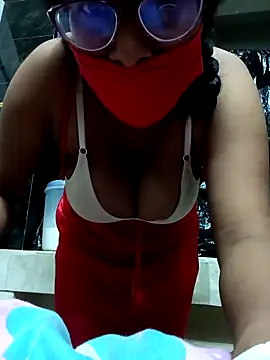 Snapshot of sweet_piya_roy chatting on 17, 9, 2025 sweet piya roy online show from 17, 9, 2025