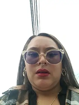 Eiimy pretty online show from 10, 3, 2026