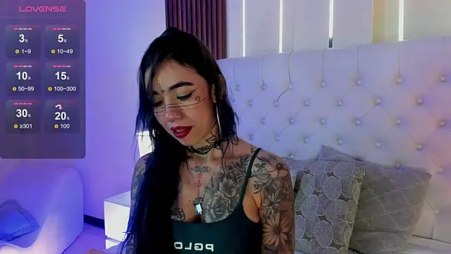 ViolettaAlemida online show from 15, 9, 2025