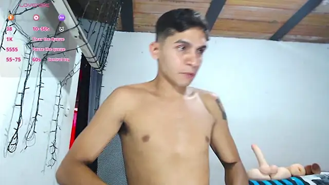 Angel latinboy online show from 12, 11, 2025