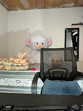 Angel latinboy online show from 18, 4, 2026