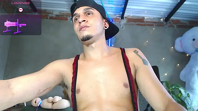 Snapshot of Angel_latinboy chatting on 16, 7, 2026 Angel latinboy online show from 16, 7, 2026