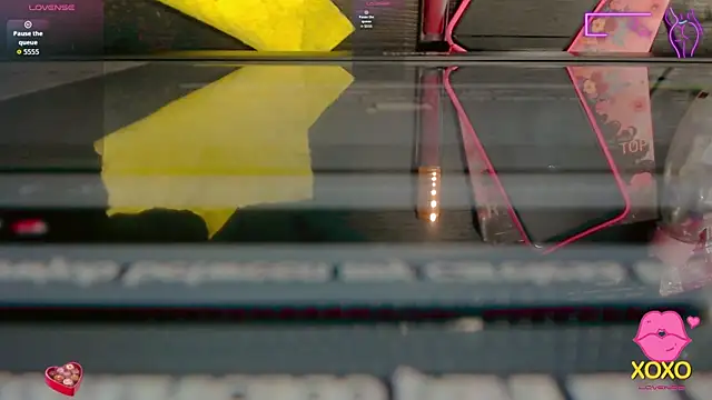 abigail 21  online show from 10, 9, 2025