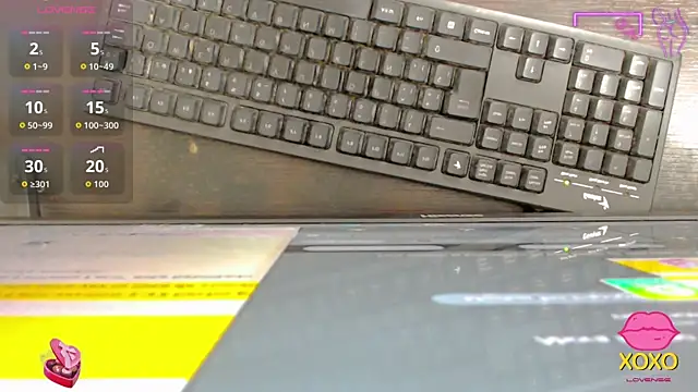 abigail 21  online show from 15, 9, 2025