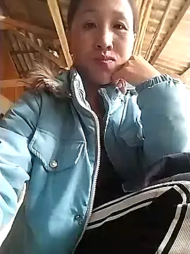 cute love00 online show from 21, 12, 2025