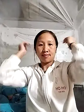 Snapshot of cute_love00 chatting on 31, 1, 2026 cute love00 online show from 31, 1, 2026