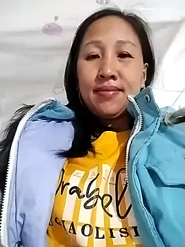 Snapshot of cute_love00 chatting on 3, 2, 2026 cute love00 online show from 3, 2, 2026