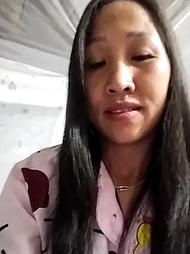 Snapshot of cute_love00 chatting on 7, 2, 2026 cute love00 online show from 7, 2, 2026