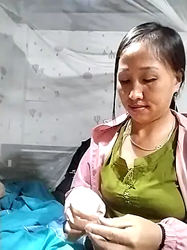 Snapshot of cute_love00 chatting on 24, 2, 2026 cute love00 online show from 24, 2, 2026