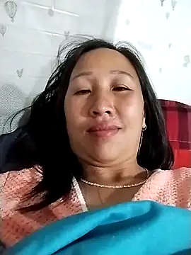 Snapshot of cute_love00 chatting on 28, 2, 2026 cute love00 online show from 28, 2, 2026