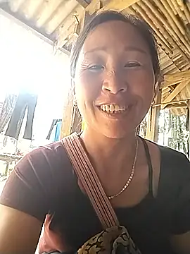 Snapshot of cute_love00 chatting on 2, 3, 2026 cute love00 online show from 2, 3, 2026