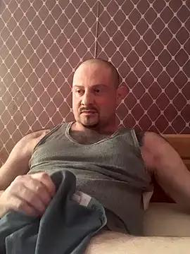 Snapshot of _NEREZA_ chatting on 12, 9, 2025 NEREZA online show from 12, 9, 2025