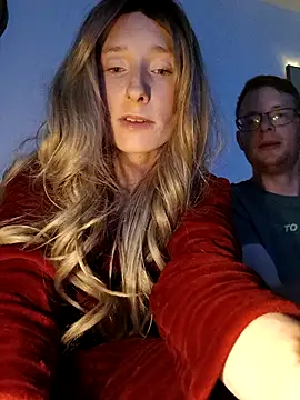 Snapshot of Maeve92 chatting on 10, 9, 2025 Maeve92 online show from 10, 9, 2025