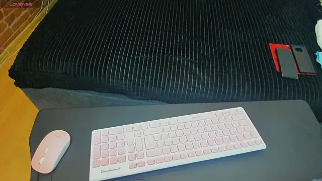 Cutiee Alicee online show from 22, 4, 2026