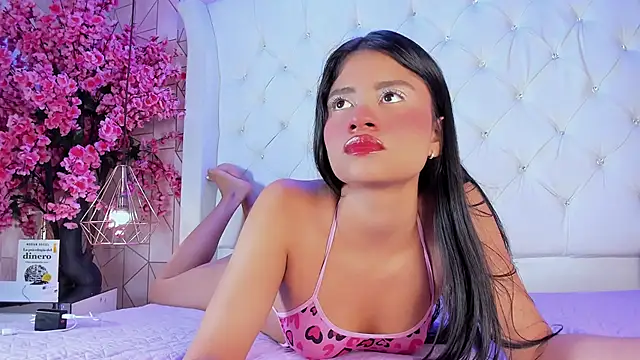 AngeliqueRouse online show from 17, 11, 2025