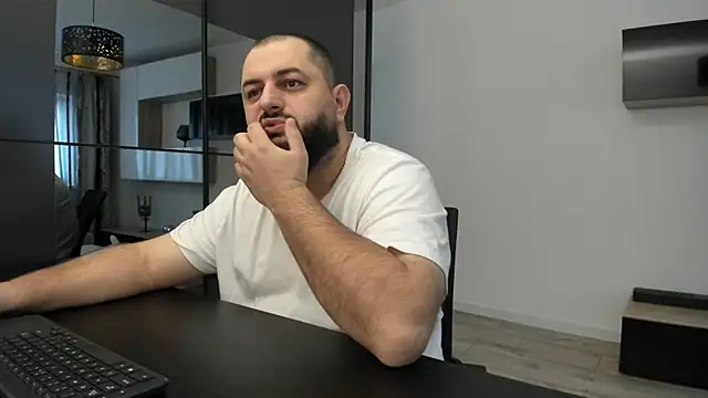 Snapshot of DravenPeak chatting on 24, 10, 2025 DravenPeak online show from 24, 10, 2025