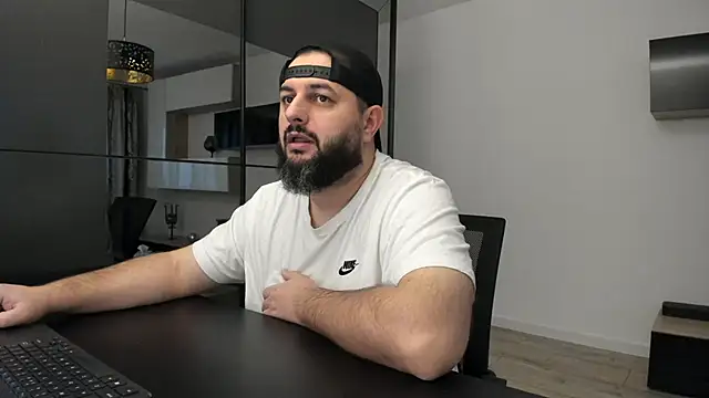 Snapshot of DravenPeak chatting on 2, 11, 2025 DravenPeak online show from 2, 11, 2025