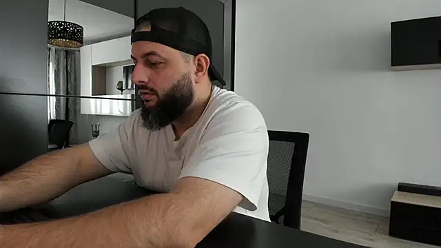 Snapshot of DravenPeak chatting on 21, 11, 2025 DravenPeak online show from 21, 11, 2025