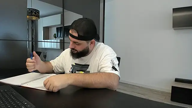 Snapshot of DravenPeak chatting on 26, 11, 2025 DravenPeak online show from 26, 11, 2025