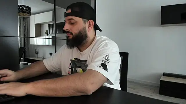 Snapshot of DravenPeak chatting on 3, 12, 2025 DravenPeak online show from 3, 12, 2025