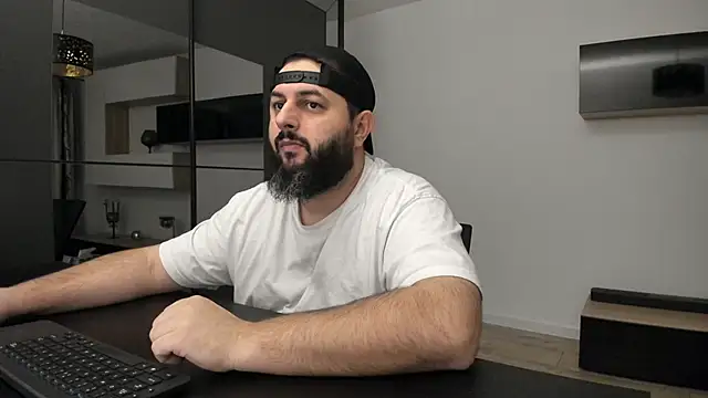 Snapshot of DravenPeak chatting on 15, 12, 2025 DravenPeak online show from 15, 12, 2025