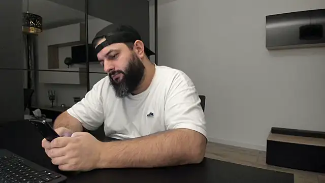 Snapshot of DravenPeak chatting on 21, 12, 2025 DravenPeak online show from 21, 12, 2025