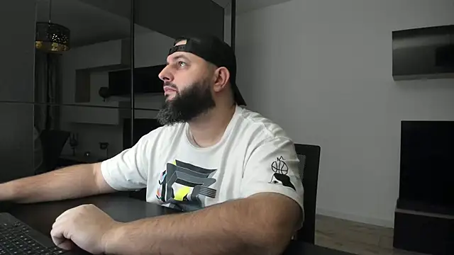 Snapshot of DravenPeak chatting on 9, 1, 2026 DravenPeak online show from 9, 1, 2026