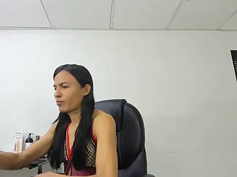 Snapshot of Aisha_hotts777 chatting on 24, 9, 2025 Aisha hotts777 online show from 24, 9, 2025