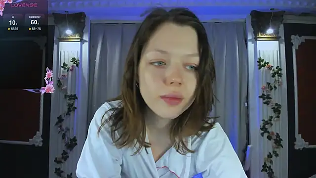 Lunar Lily online show from 13, 10, 2025