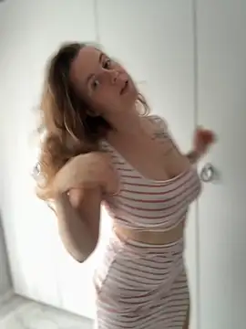 Snapshot of TenderLaGlamor chatting on 9, 9, 2025 TenderLaGlamor online show from 9, 9, 2025