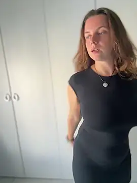 Snapshot of TenderLaGlamor chatting on 25, 9, 2025 TenderLaGlamor online show from 25, 9, 2025