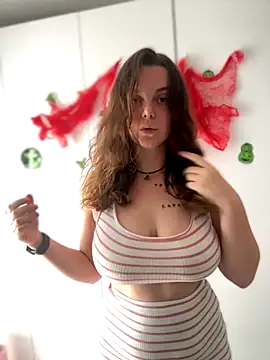 Snapshot of TenderLaGlamor chatting on 23, 10, 2025 TenderLaGlamor online show from 23, 10, 2025