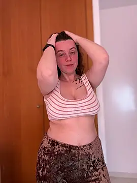 Snapshot of TenderLaGlamor chatting on 6, 2, 2026 TenderLaGlamor online show from 6, 2, 2026