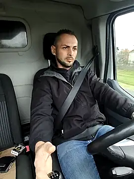 papichulo0099 online show from 17, 11, 2025