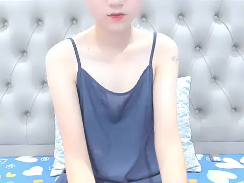 Snapshot of _ly__ chatting on 30, 9, 2025 ly online show from 30, 9, 2025