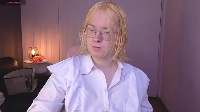 Snapshot of Amanda_Butlerr chatting on 28, 5, 2026 Amanda Butlerr online show from 28, 5, 2026