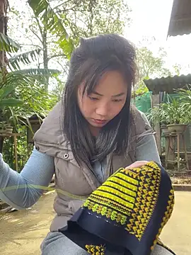 AAANINE22 online show from 3, 10, 2025