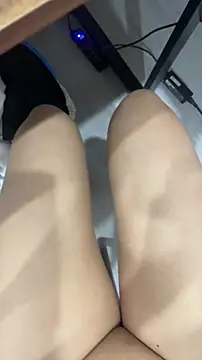 Snapshot of bunny_b4nny chatting on 30, 10, 2025 bunny b4nny online show from 30, 10, 2025