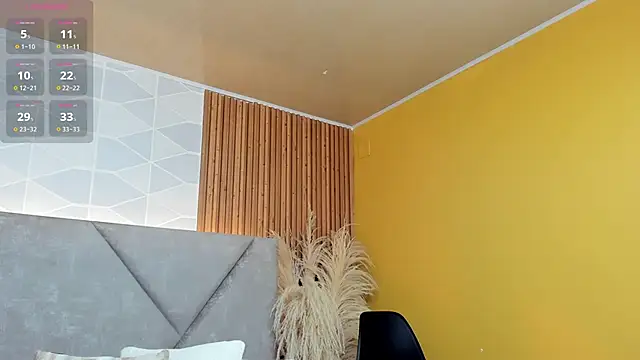 Snapshot of Brunnette_Sensation chatting on 18, 11, 2025 Brunnette Sensation online show from 18, 11, 2025