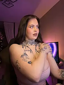 Snapshot of Mariiiiiway chatting on 24, 7, 2026 Mariiiiiway online show from 24, 7, 2026