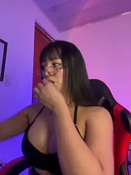 lilitth777 online show from 10, 4, 2026