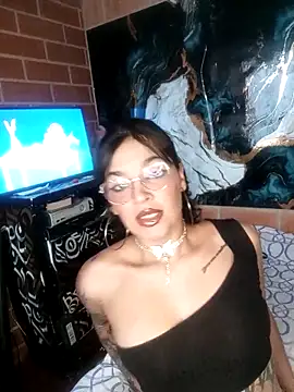 Snapshot of Saraah_Dark chatting on 11, 10, 2025 Saraah Dark online show from 11, 10, 2025