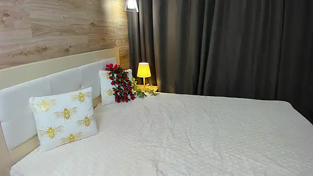 Babyy Lynaa online show from 25, 9, 2025