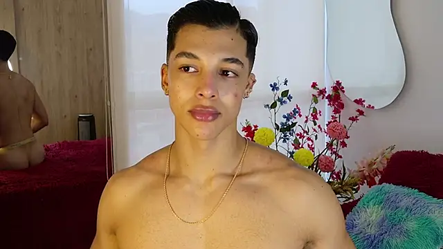 Snapshot of Troye_Williams chatting on 14, 5, 2026 Troye Williams online show from 14, 5, 2026
