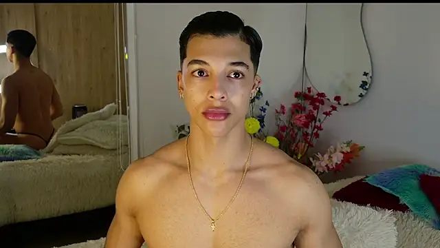 Snapshot of Troye_Williams chatting on 9, 7, 2026 Troye Williams online show from 9, 7, 2026