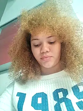 SirenRouge 69 online show from 18, 12, 2025