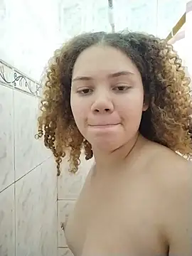 SirenRouge 69 online show from 9, 4, 2026