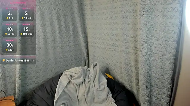 MiaLores online show from 6, 3, 2026