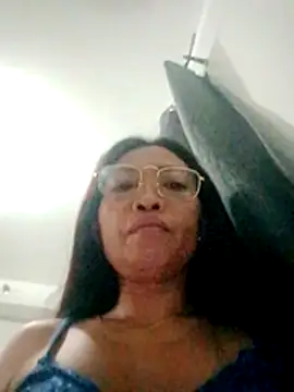 Snapshot of pinayhotii chatting on 4, 8, 2026 pinayhotii online show from 4, 8, 2026